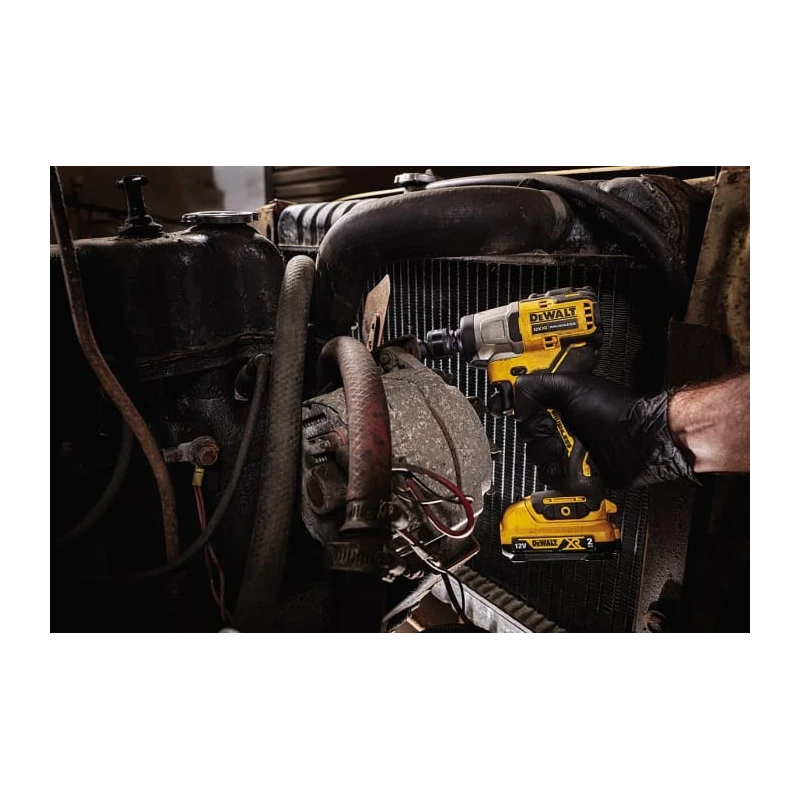 DeWALT 3/8 in 12V Cordless Impact Wrench, 2 Ah Battery, 168Nm Torque, Brushed Motor, 2850 RPM DCF902D2-GB