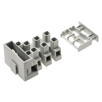CAMDENBOSS Fused Terminal Block 4-Way Screw Mount 20A Current 4mm² Wire Size Nylon Material CFTBN/4