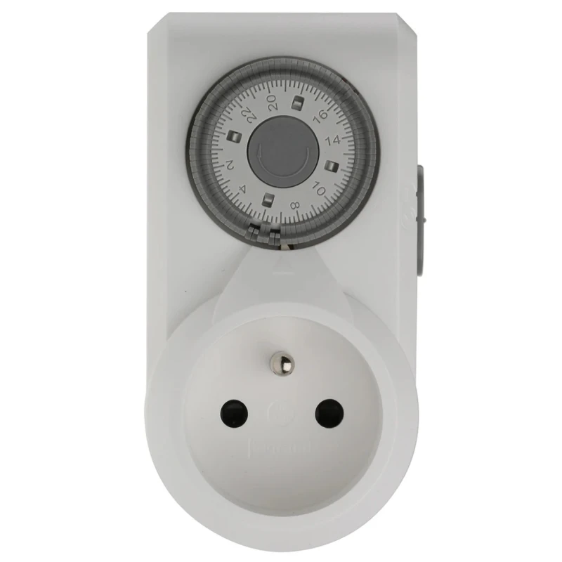 Legrand Analogue Plug In Timer 230V 16A Single Channel Programmable Timer 0 958 60