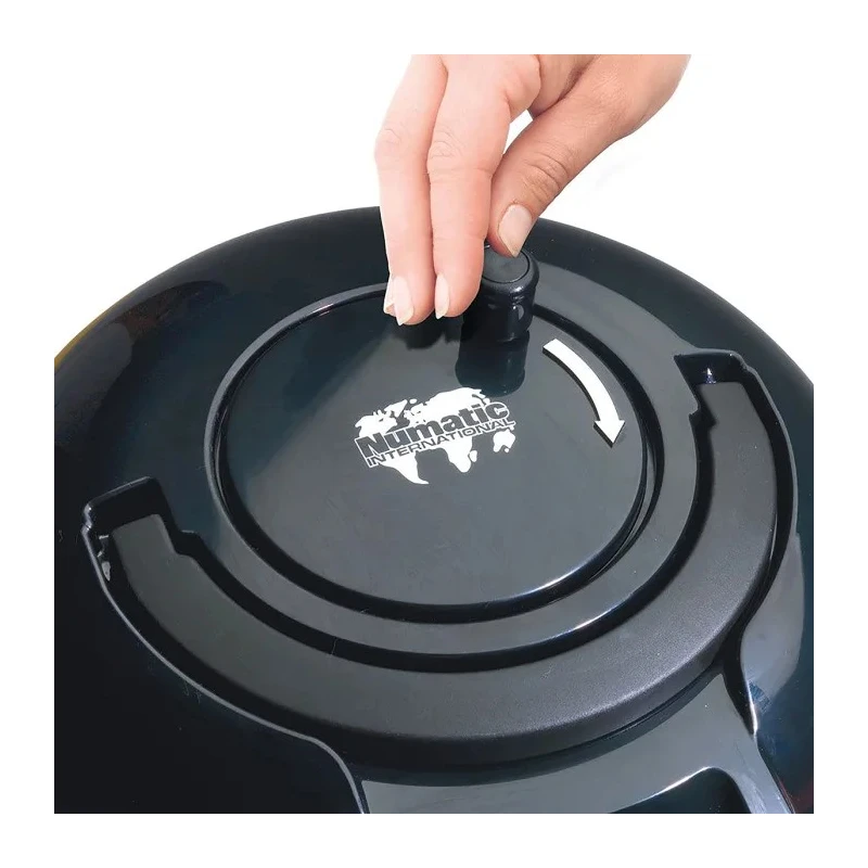 Numatic Floor Vacuum Cleaner 230V AC 620W 6L Capacity, 10m Cable, Type G British 3-Pin HET 160