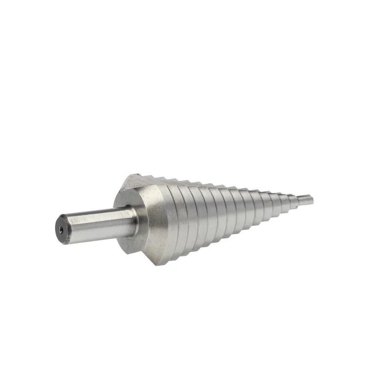 Makita High Speed Steel Specialist Step Drill Bit 4-32 mm Diameter, Tri-Flat Shank, 6 mm Shank Size D-40107