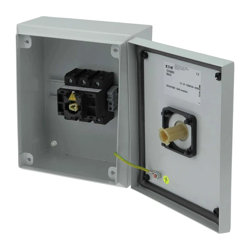Eaton Enclosed 3-Pole Switch Disconnector Surface Mount 690V AC 63A Switching Current 80A Fuse 30kW Power 197360 P3-63/SE3