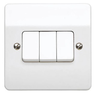 MK Electric White 2 Way Rocker Light Switch 3 Gang Flush Mount Urea Formaldehyde 10A 250V Logic Plus K4873 WHI