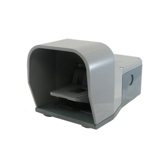 RS PRO Heavy Duty Snap Action Foot Switch 1 NO/1 NC 6A Contact Current 400 V AC Thermoplastic Aluminium Housing 238-0560