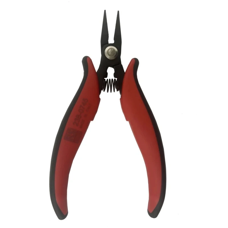 RS PRO Carbon Steel Long Nose Plier with Serrated Jaw, 146mm Length, 19mm Jaw Length, Insulated Handle, Chrome 238-0745