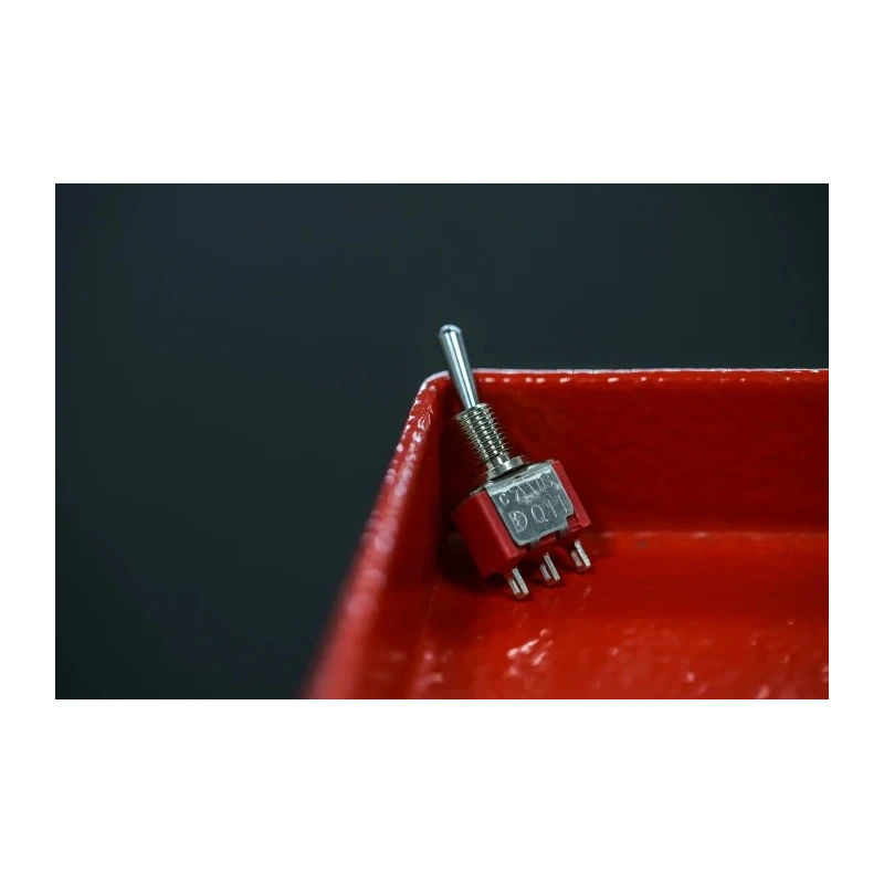 NEUTRAL Toggle Switch, Panel Mount, On-On SPDT, Solder Terminal, 28 V DC, 125 V AC 448-0747