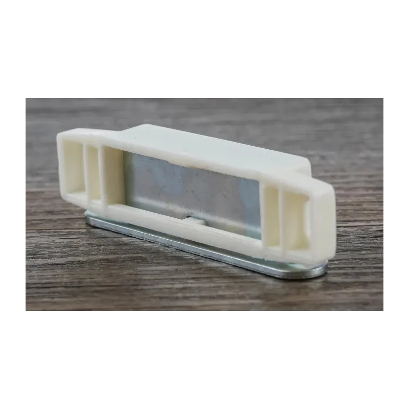 RS PRO Magnetic Catch Smooth Plastic and Steel 73.9mm Length 17.2mm Width 5.5kg Force 665-9954