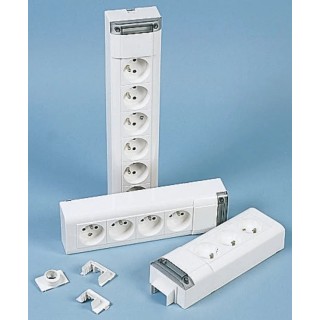 Legrand 16A 250V AC 3 Gang Trailing Socket Type E 0 506 09