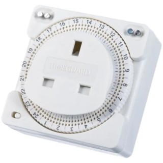 Timeguard 24 Hour Compact Plug In Analogue Timer Controller 230V AC TS800N