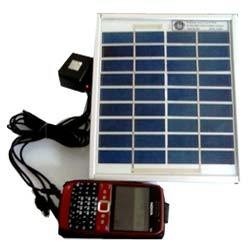 solar-mobile-charger-8671