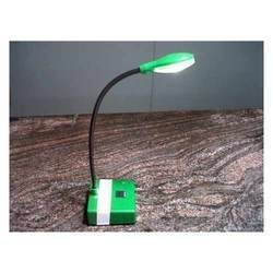 solar-study-lamp-8828