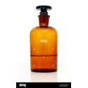 amber-color-reagent-bottles-narrow-mouth-with-interchangeable-flat-head-solid-glass-stopper-10640