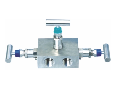 three-valve-manifold