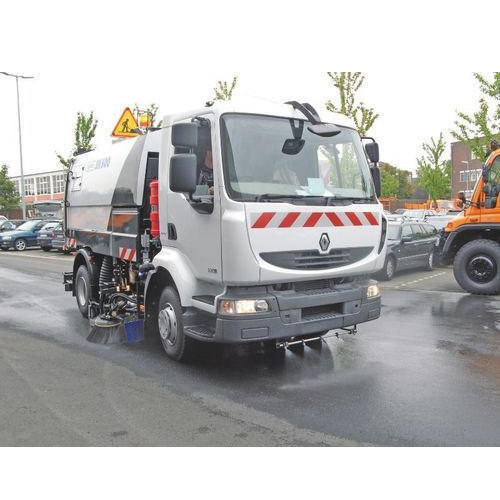 truck-mounted-road-sweeper