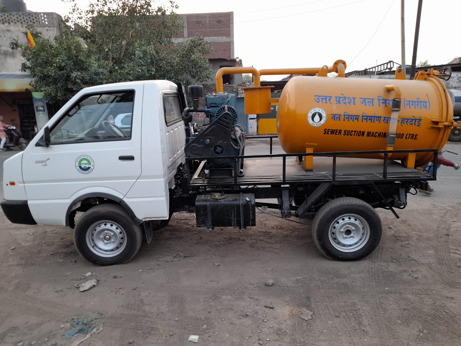 truck-mounted-sewer-suction-machine-1000ltr
