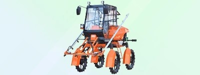 Self Propelled Boom Sprayer